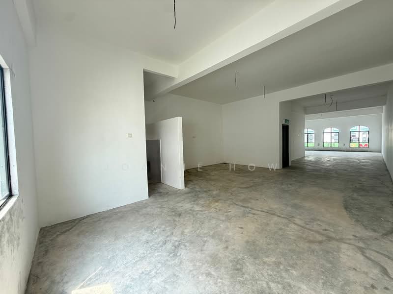 Kedai untuk Dijual di Bukit Baru (Melaka) - Joanne How - Interior - PropertyGuru.com.my