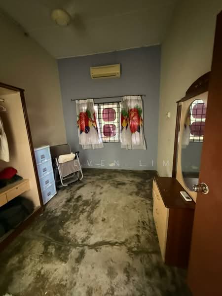 1-storey Terraced House for Sale in Klang (Selangor) - Steven Lim - Bedroom - PropertyGuru.com.my