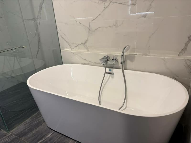 Service Residence for Rent at Core Residence @ TRX - Theresa Chow - Bathroom - PropertyGuru.com.my