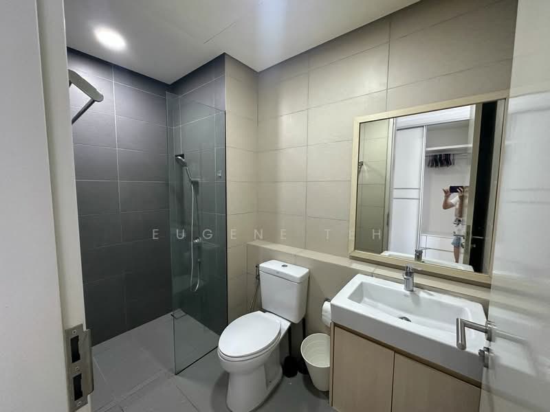 Service Residence for Sale at Paloma @ Tropicana Metropark - Eugene Teh - Bathroom - PropertyGuru.com.my