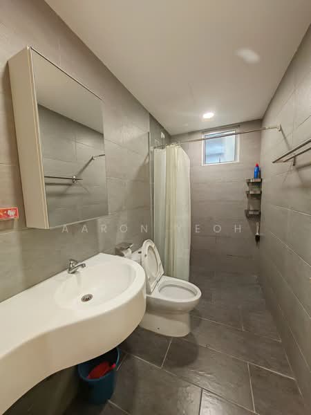 Condominium for Sale at Platinum OUG Residence - Aaron Yeoh - Bathroom - PropertyGuru.com.my