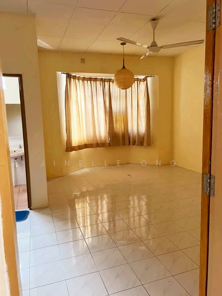 2-storey Terraced House for Rent in Teluk Kumbar (Bayan Lepas) - Jinelle Ong - Interior - PropertyGuru.com.my