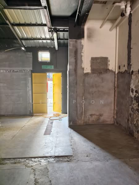 Shop for Rent in Pudu (KL City Centre) - Jeno Poon - Entrance - PropertyGuru.com.my