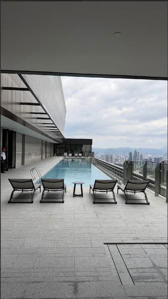 Kediaman Servis untuk Disewa di Regent Suites @ Pavilion Damansara Heights - Kiam Fung Yap - Pool - PropertyGuru.com.my