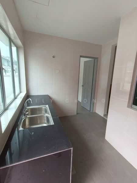 2-storey Terraced House for Sale in Strand Park (Chemor) - Lily Chong - Kitchen - PropertyGuru.com.my