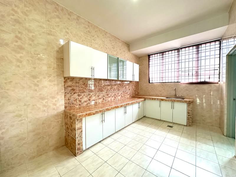 2-storey Terraced House for Sale in Menglembu (Perak) - Marcus Seng - Kitchen - PropertyGuru.com.my