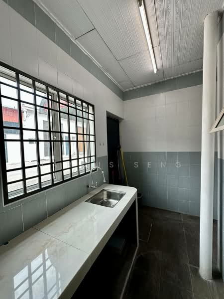 2-storey Terraced House for Sale in Menglembu (Perak) - Marcus Seng - Kitchen - PropertyGuru.com.my