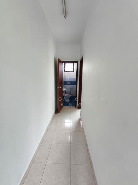 2-storey Terraced House for Rent in Taman Bestari Indah (Ulu Tiram) - Hong Xuan Tang - Corridor - PropertyGuru.com.my