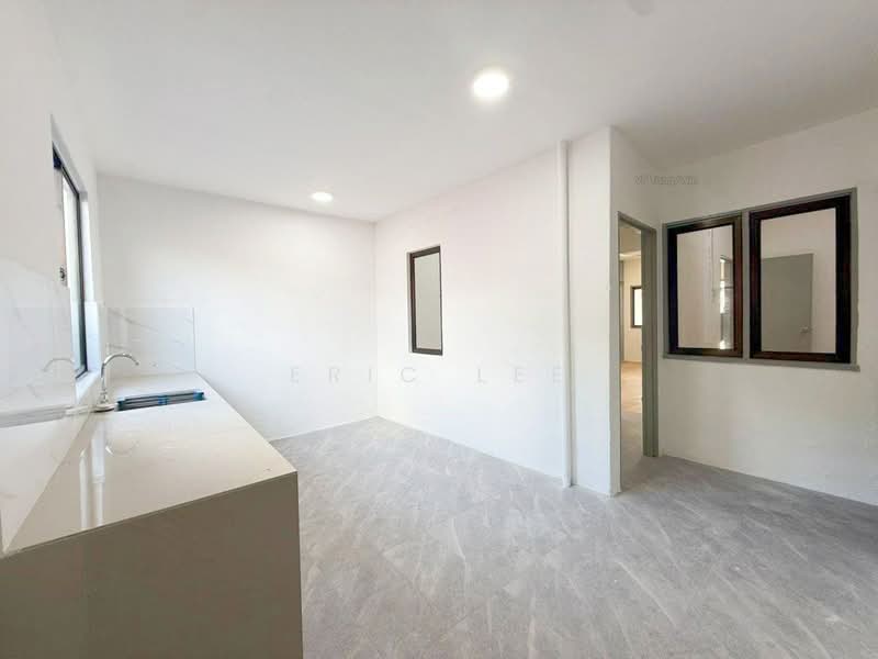 1-storey Terraced House for Sale in Taman Gelang Emas (Gelang Patah) - Eric Lee - Kitchen - PropertyGuru.com.my
