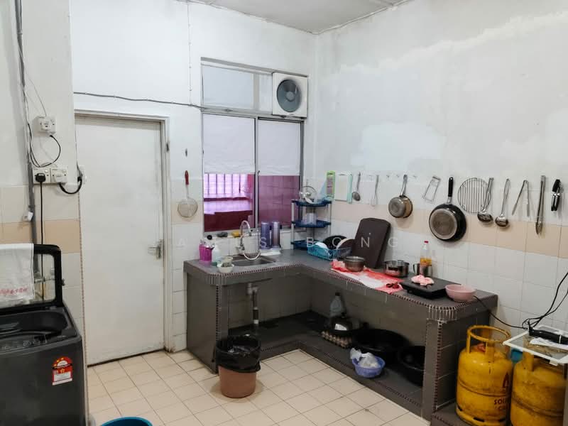 Rumah Teres 1 Tingkat untuk Dijual di Masai (Johor) - James Bong - Kitchen - PropertyGuru.com.my