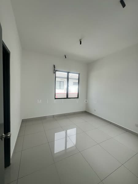 2-storey Terraced House for Sale in Bandar Rimbayu (Telok Panglima Garang) - Miki You - PropertyGuru.com.my