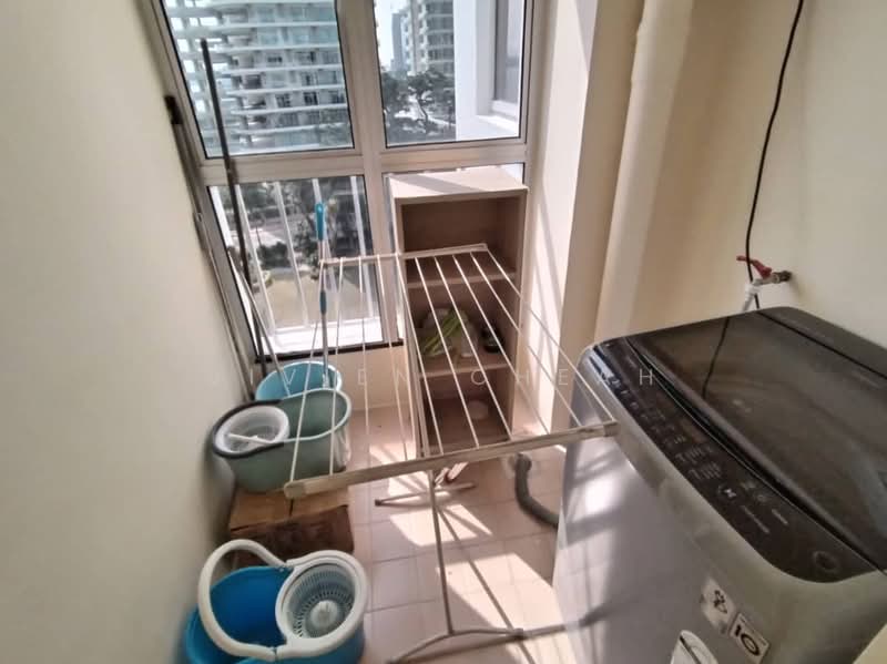 Kondominium untuk Disewa di 1 Persiaran Gurney - Vivien Cheah - Balcony - PropertyGuru.com.my