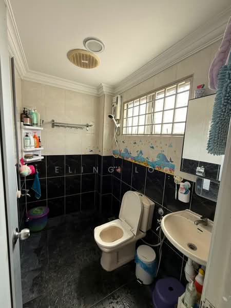 Rumah Teres 2 Tingkat untuk Dijual di Taman Segar Perdana (Cheras) - Eling Loo - Bathroom - PropertyGuru.com.my