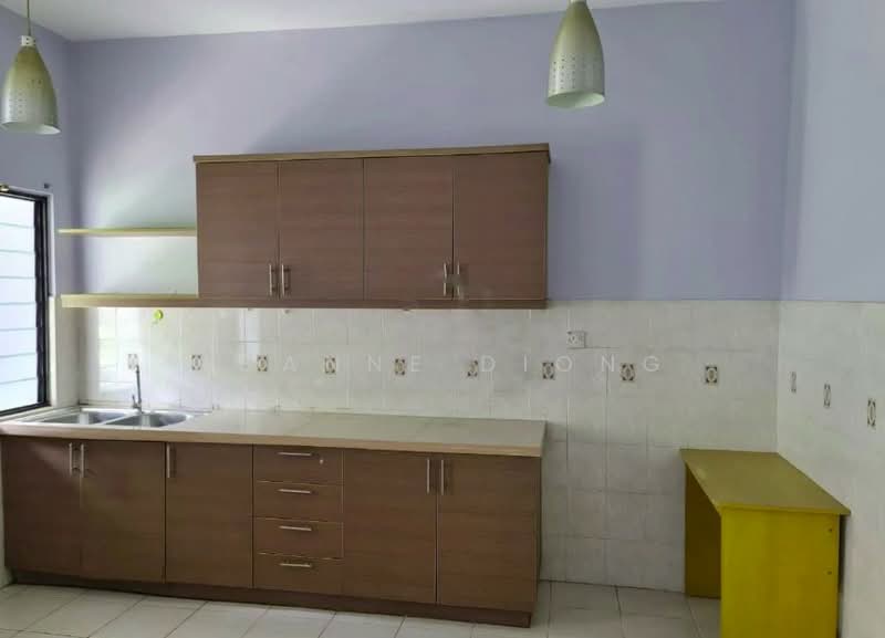 Townhouse for Rent in Petaling Jaya (Selangor) - Joanne Diong - Kitchen - PropertyGuru.com.my