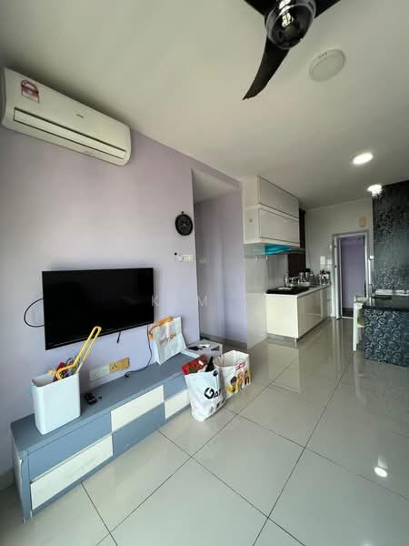 Servis Apartment untuk Disewa di ARC @ Austin Hills - Kim . - Living Room - PropertyGuru.com.my
