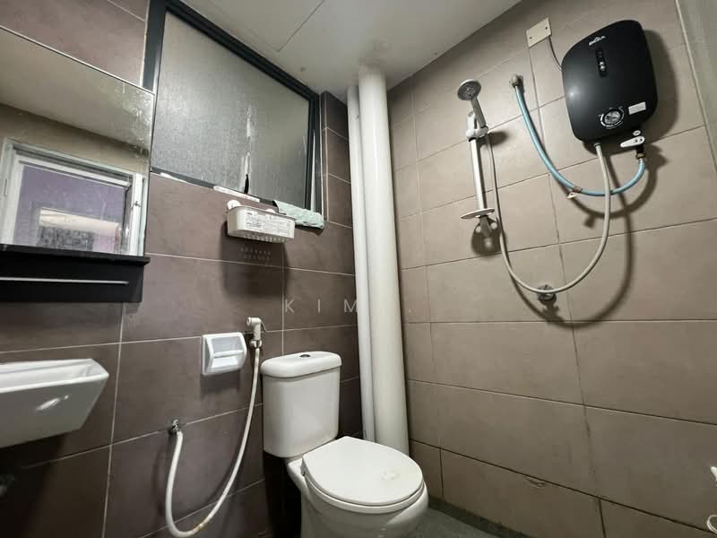 Servis Apartment untuk Disewa di ARC @ Austin Hills - Kim . - Bathroom - PropertyGuru.com.my