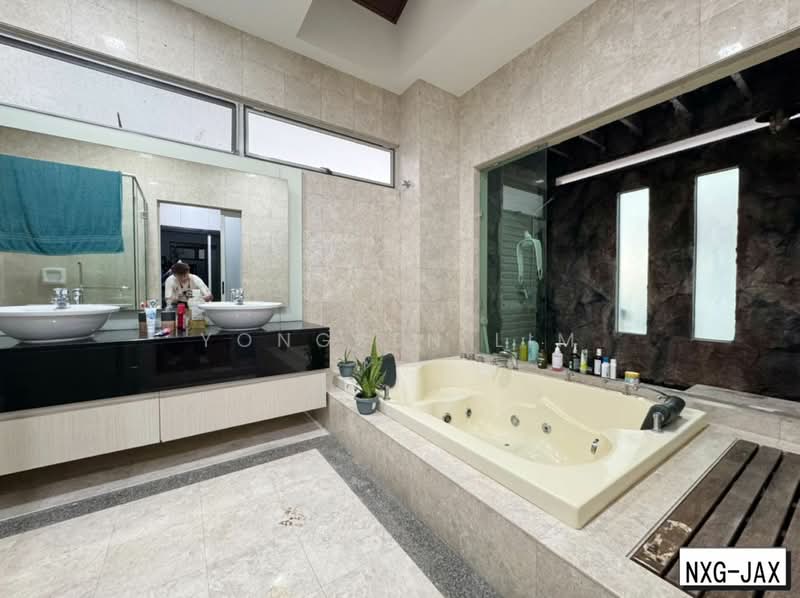 Bungalow for Sale in Setia Eco Park (Setia Alam) - Yongsen Lim - Bathroom - PropertyGuru.com.my