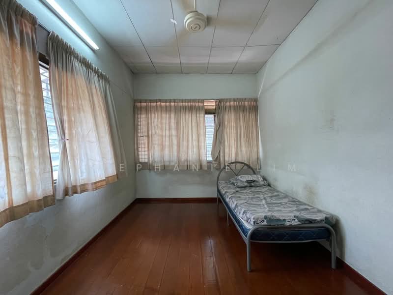 Rumah Teres 2 Tingkat untuk Dijual di Island Glades (Jelutong) - Stephanie Lim - Bedroom - PropertyGuru.com.my