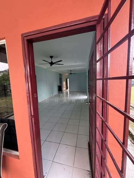 Semi-Detached House for Sale in Taman Riveria Perdana (Klang) - Samantha Chang - Entrance - PropertyGuru.com.my