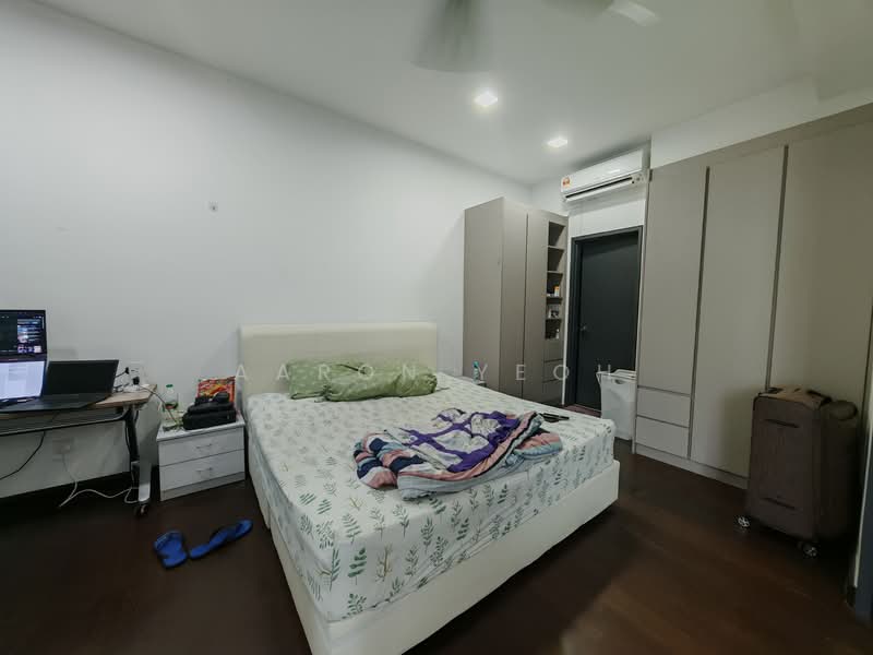 Apartment for Sale at V Residence Suites @ Sunway Velocity - Aaron Yeoh - Bedroom - PropertyGuru.com.my