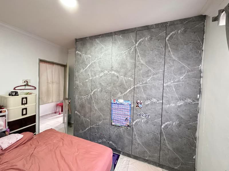 Pangsapuri untuk Dijual di Desa Skudai Apartment - Eric Lee - Bedroom - PropertyGuru.com.my