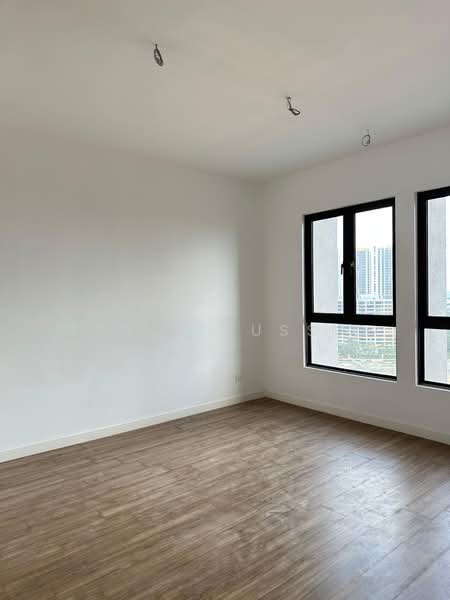 Service Residence for Sale at The Pulse Residence - Yanie Yussuf - Interior - PropertyGuru.com.my
