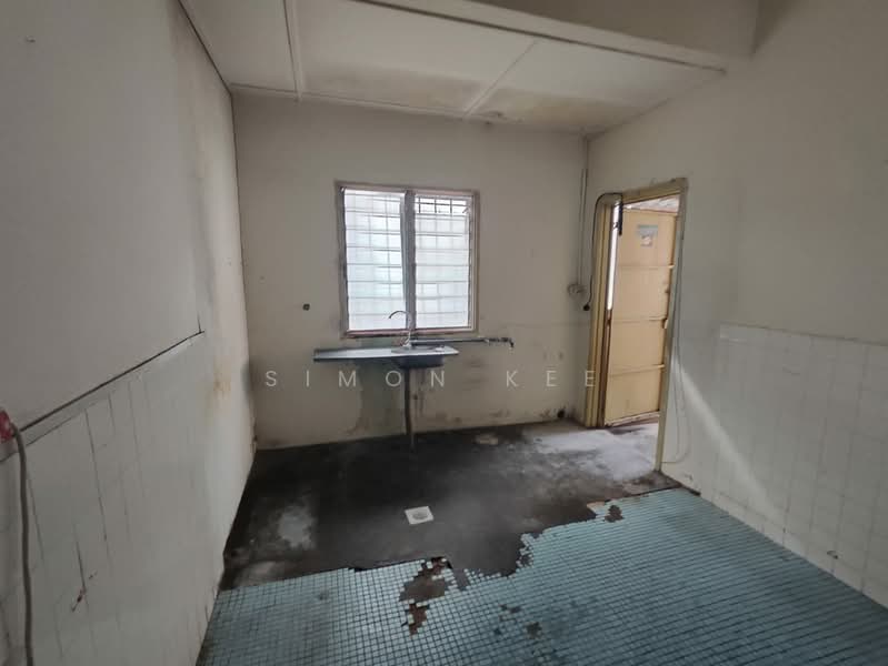 Rumah Teres 1 Tingkat untuk Disewa di Taman Bukit Teratai (Ampang) - Simon Kee - Kitchen - PropertyGuru.com.my