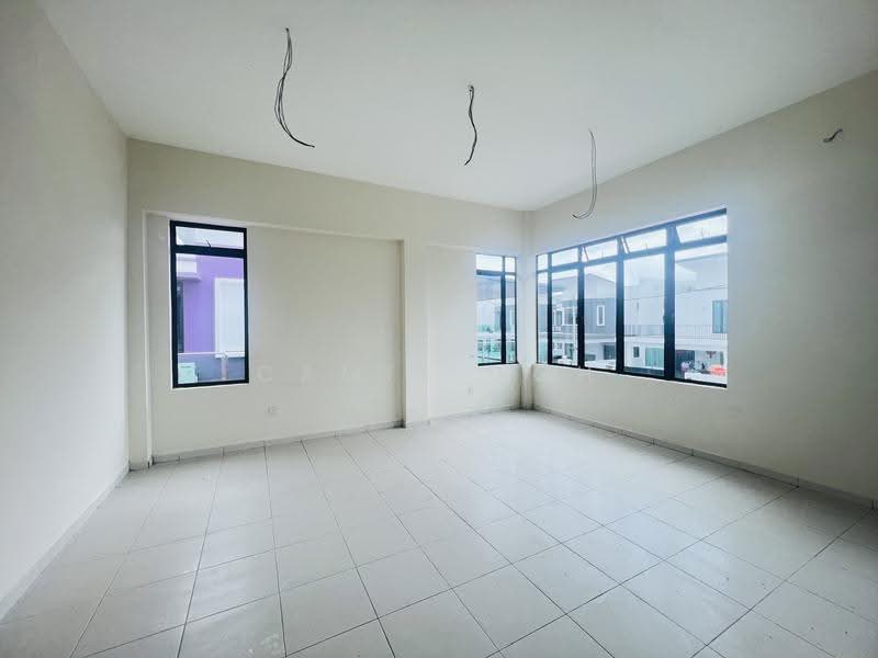 Semi-Detached House for Sale in Taman Ozana Residen (Ayer Keroh) - Camie Goh - PropertyGuru.com.my