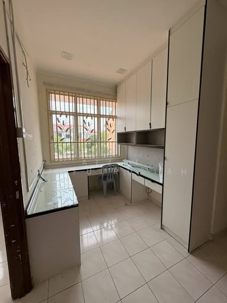 Semi-Detached House for Rent in Alam Suria (Puncak Alam) - Aizat Saifulrullah - Study - PropertyGuru.com.my