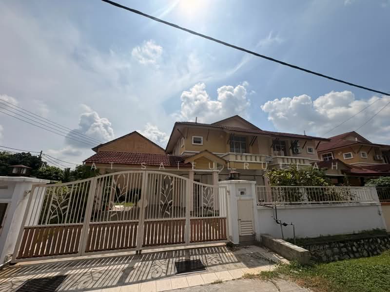 Semi-Detached House for Rent in Alam Suria (Puncak Alam) - Aizat Saifulrullah - Exterior - PropertyGuru.com.my