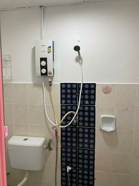 Apartment for Rent at Puchong Permata 1 - Jeff Yap - Bathroom - PropertyGuru.com.my