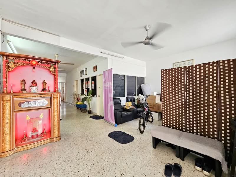 2-storey Terraced House for Sale in Jelutong (Penang) - Jin Chuah - Living Room - PropertyGuru.com.my