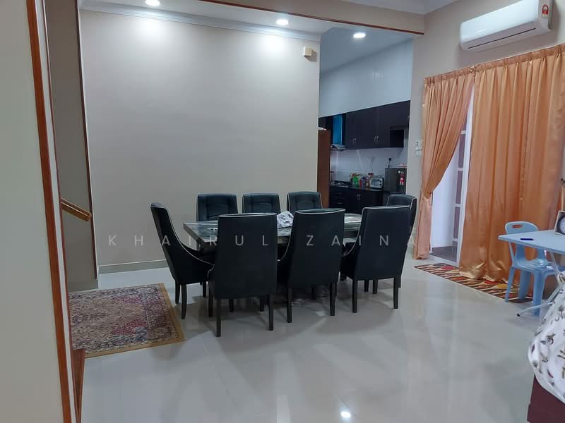 Semi-Detached House for Sale in Seksyen U10 (Shah Alam) - Khairul Zainal - Dining Room - PropertyGuru.com.my