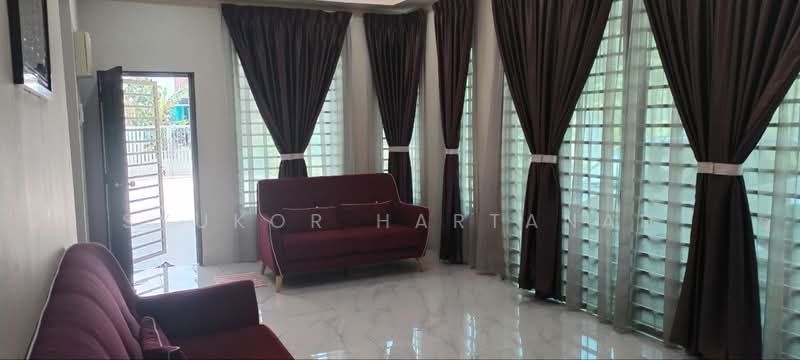 Bungalow for Sale in Semenyih (Selangor) - Syukor Hartanah - Living Room - PropertyGuru.com.my