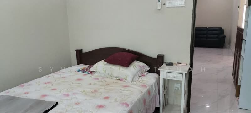 Bungalow for Sale in Semenyih (Selangor) - Syukor Hartanah - Bedroom - PropertyGuru.com.my