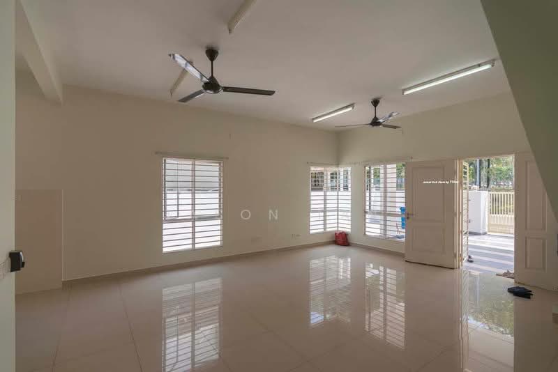 Rumah Kluster untuk Dijual di Setia Impian (Setia Alam) - Jason Tan - Living Room - PropertyGuru.com.my