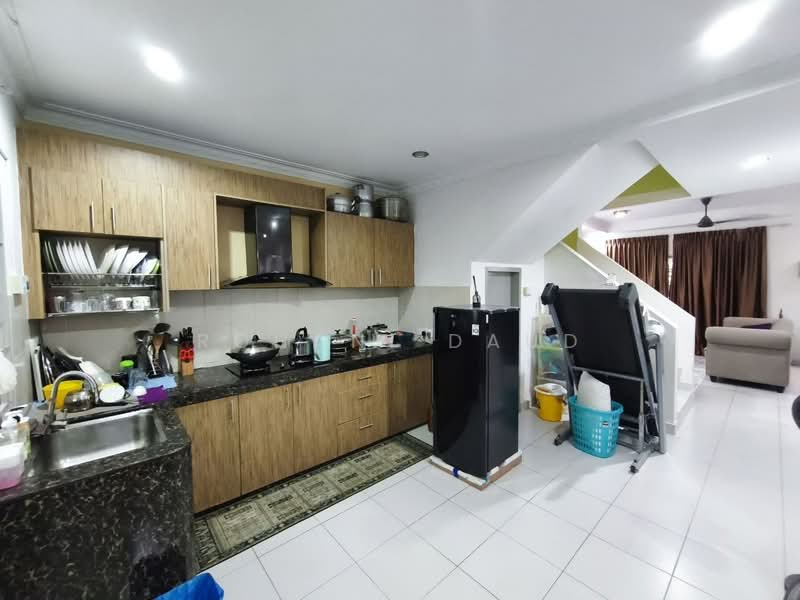 2-storey Terraced House for Sale in Bandar Baru Bangi (Selangor) - Rohani Daud - Kitchen - PropertyGuru.com.my