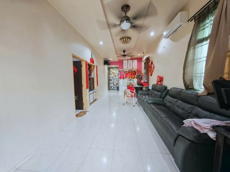1-storey Terraced House for Sale in Taman Nusa Bestari 2 (Iskandar Puteri (Nusajaya)) - Karl Lim - Living Room - PropertyGuru.com.my