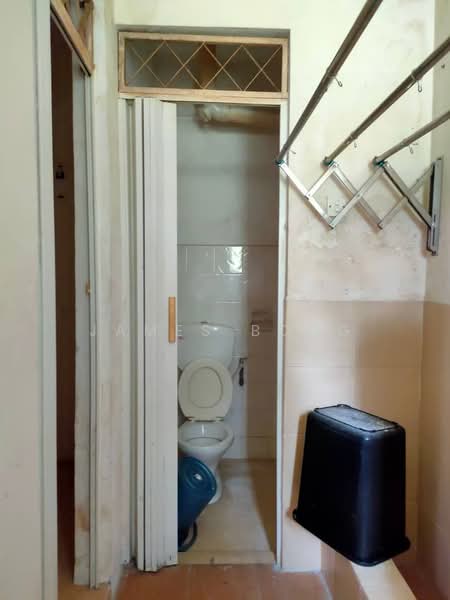 Pangsapuri untuk Dijual di Pulai View - James Bong - Bathroom - PropertyGuru.com.my