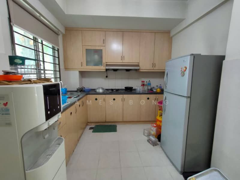 Pangsapuri untuk Dijual di Pulai View - James Bong - Kitchen - PropertyGuru.com.my