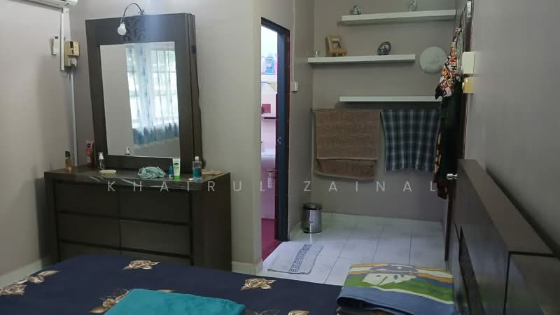 Rumah Teres 2 Tingkat untuk Dijual di Shah Alam (Selangor) - Khairul Zainal - Bedroom - PropertyGuru.com.my