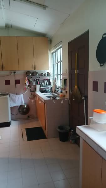 Rumah Teres 2 Tingkat untuk Dijual di Shah Alam (Selangor) - Khairul Zainal - Kitchen - PropertyGuru.com.my
