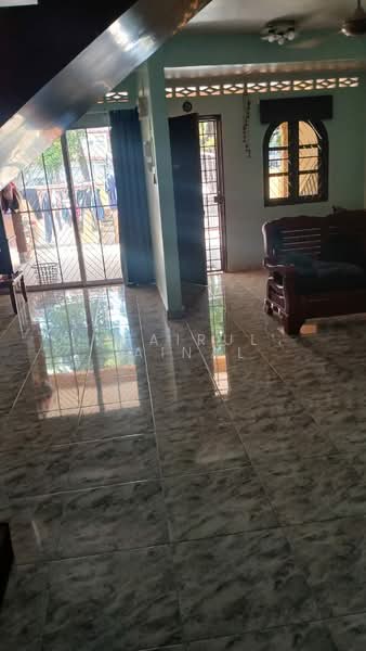 Rumah Teres 2 Tingkat untuk Dijual di Shah Alam (Selangor) - Khairul Zainal - Living Room - PropertyGuru.com.my