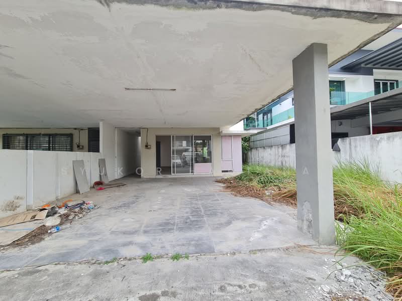 Semi-Detached House for Sale in Ijok (Selangor) - Syukor Hartanah - Exterior - PropertyGuru.com.my
