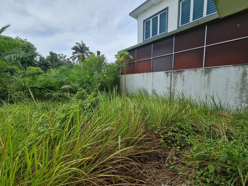 Semi-Detached House for Sale in Ijok (Selangor) - Syukor Hartanah - Exterior - PropertyGuru.com.my