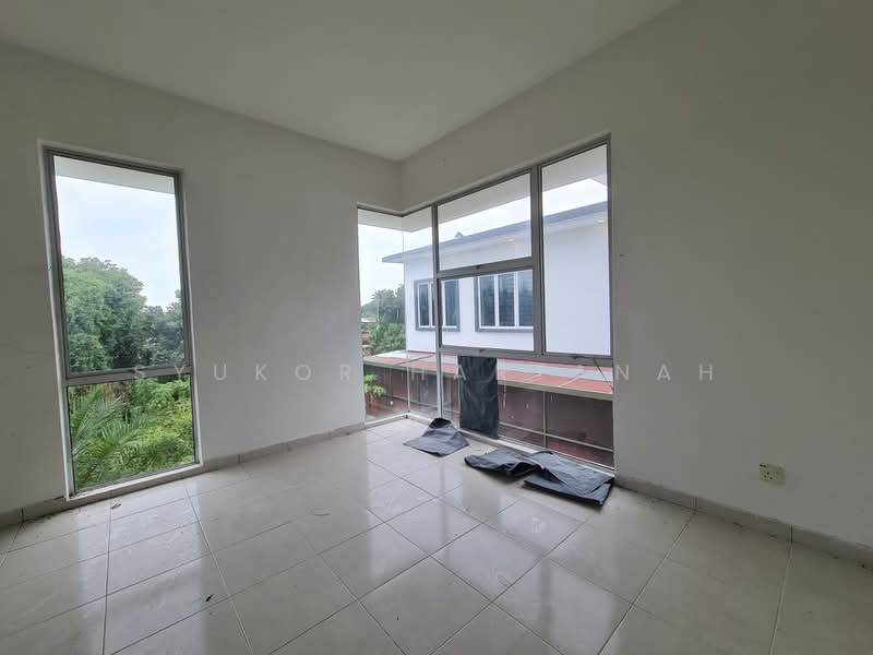 Semi-Detached House for Sale in Ijok (Selangor) - Syukor Hartanah - Interior - PropertyGuru.com.my