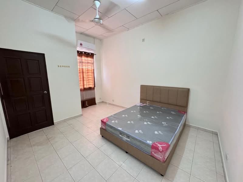 2-storey Terraced House for Rent in Taman Perling (Perling) - Lee Lee - PropertyGuru.com.my