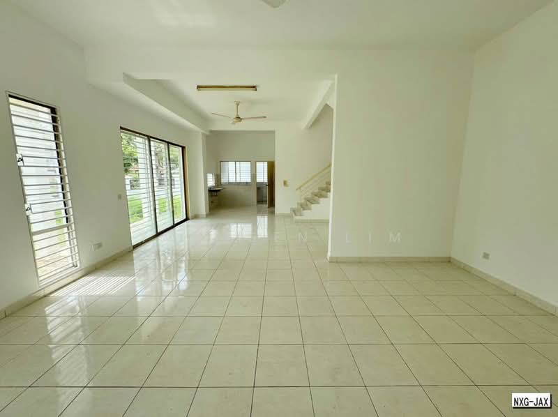 2-storey Terraced House for Sale in Setia Indah (Setia Alam) - Yongsen Lim - Living Room - PropertyGuru.com.my