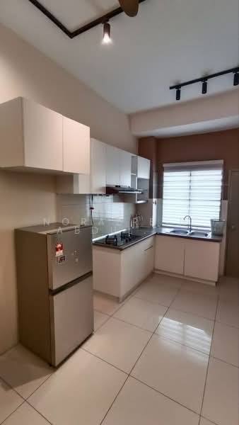 Townhouse for Sale in Kuala Selangor (Selangor) - Norazrein Abdul Raman - Kitchen - PropertyGuru.com.my