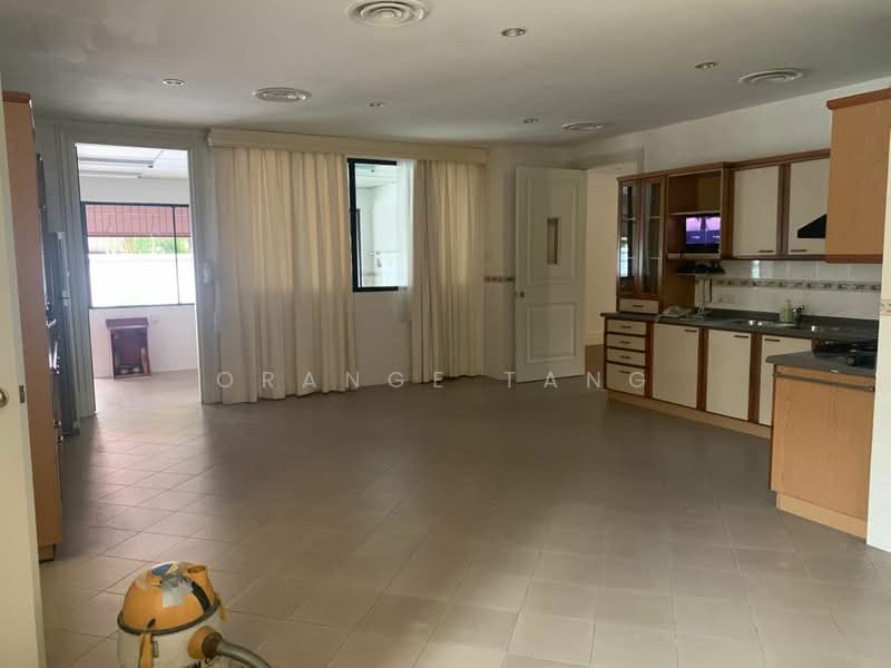 Bungalow for Rent in Ampang (Kuala Lumpur) - Orange Tang - Kitchen - PropertyGuru.com.my